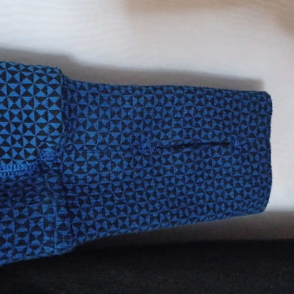 Lululemon Blue Hoodie Scuba Jacket. Size 6 - Picture 6 of 15